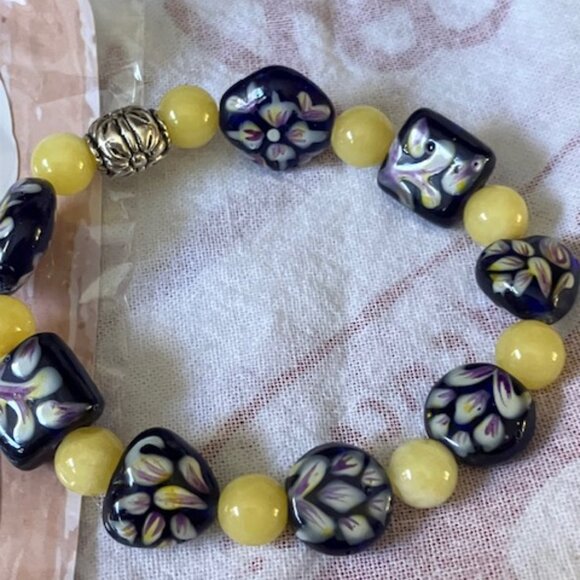 Cute cat earrings and stretch bracelet - Picture 2 of 3